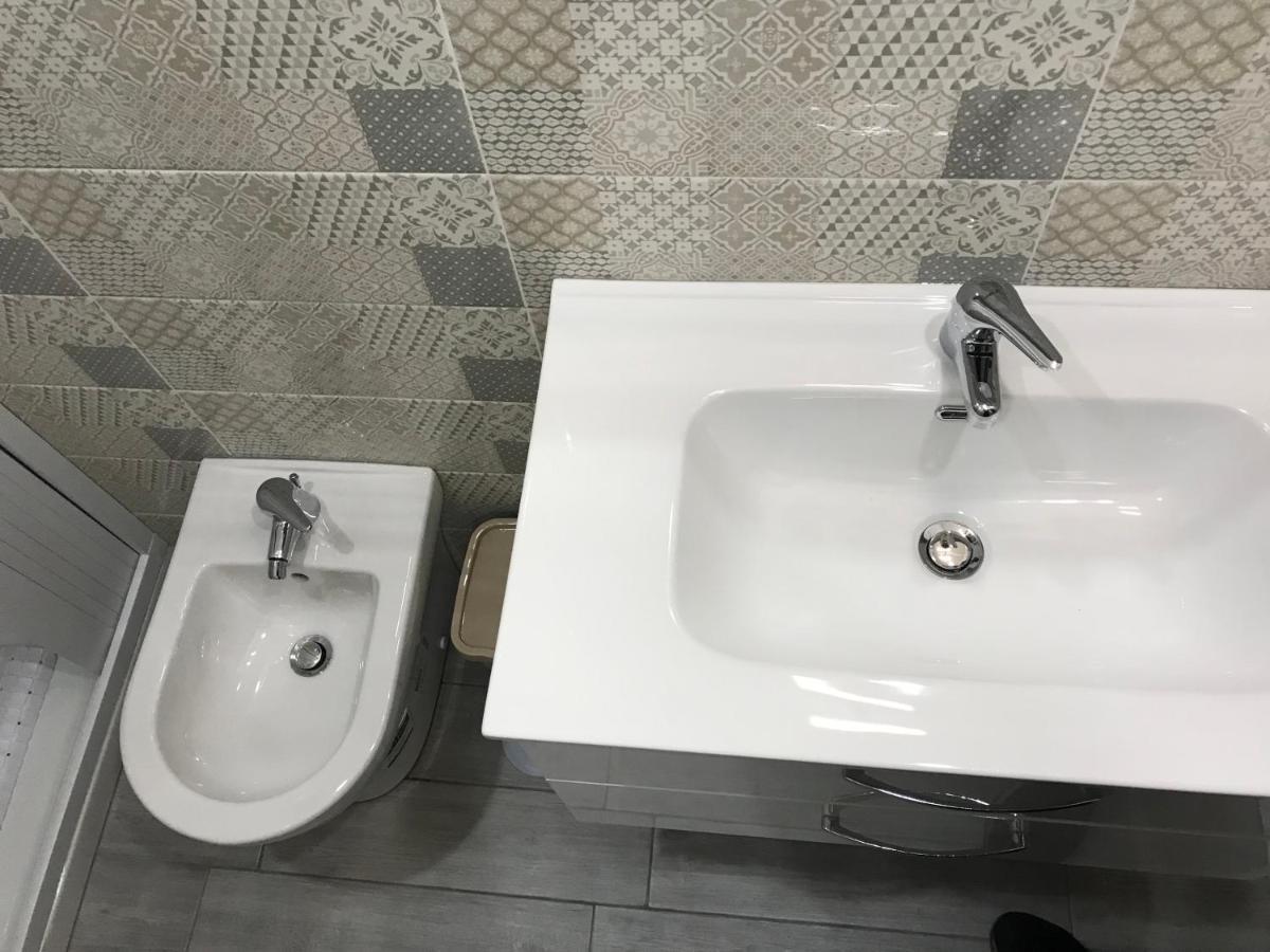 לינה וארוחת בוקר נאפולי Mignone Luxury House מראה חיצוני תמונה