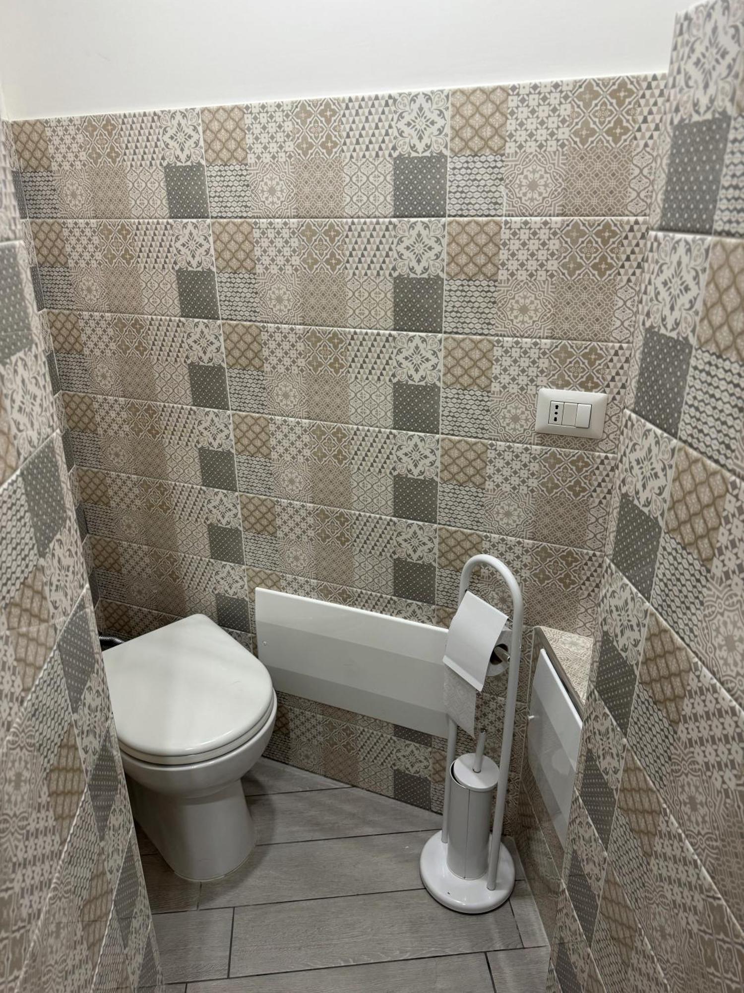 לינה וארוחת בוקר נאפולי Mignone Luxury House מראה חיצוני תמונה