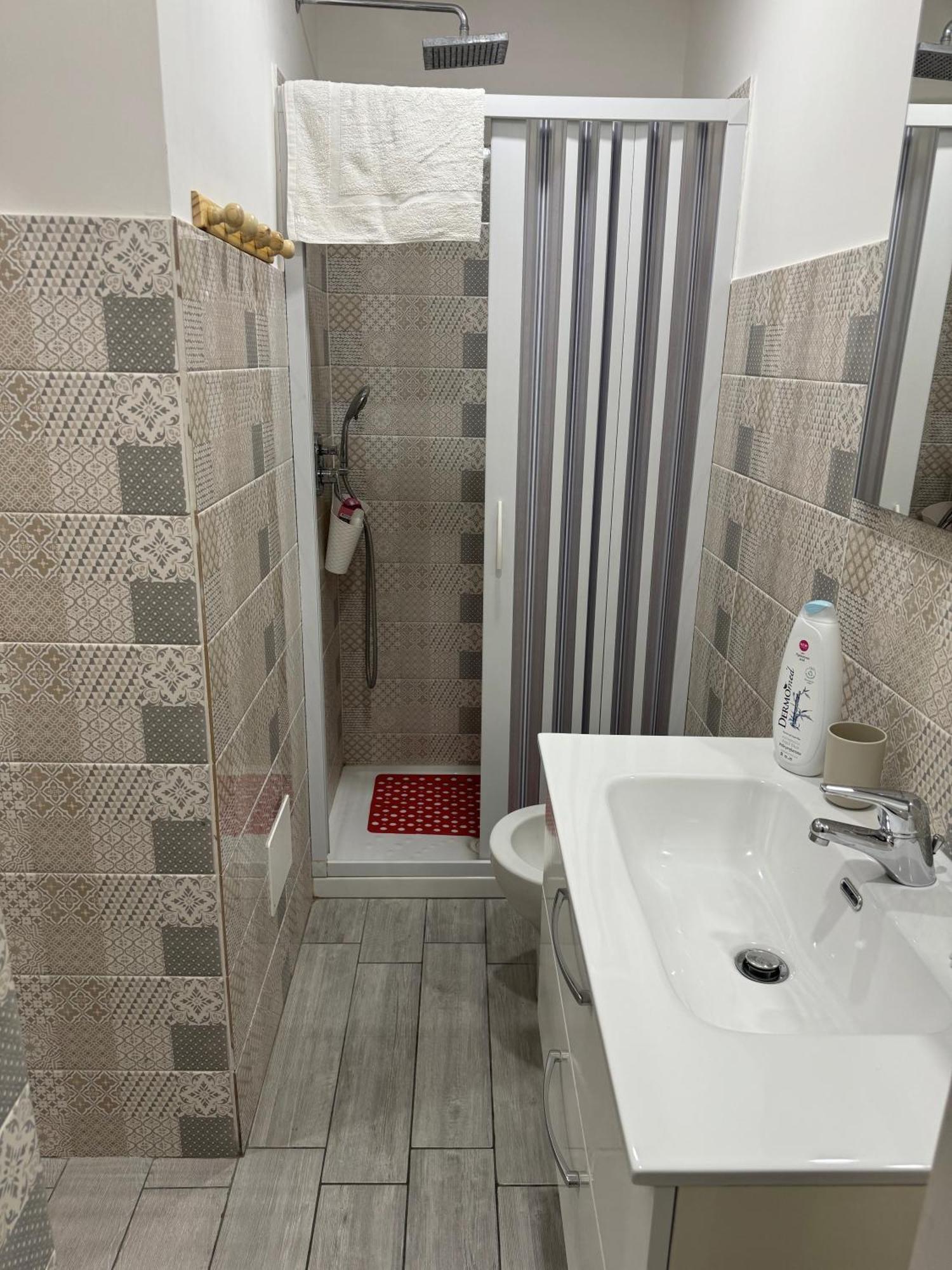 לינה וארוחת בוקר נאפולי Mignone Luxury House מראה חיצוני תמונה